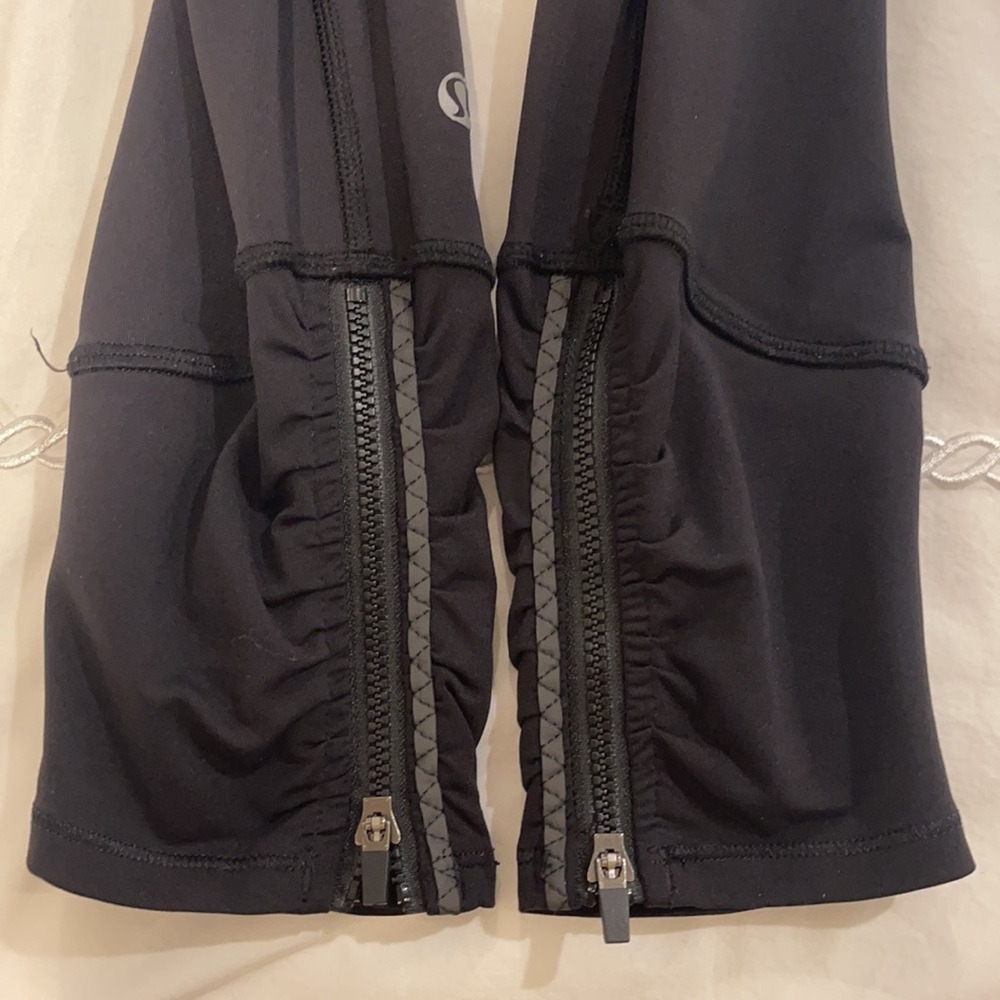 Lululemon leggings - Picture 4 of 4